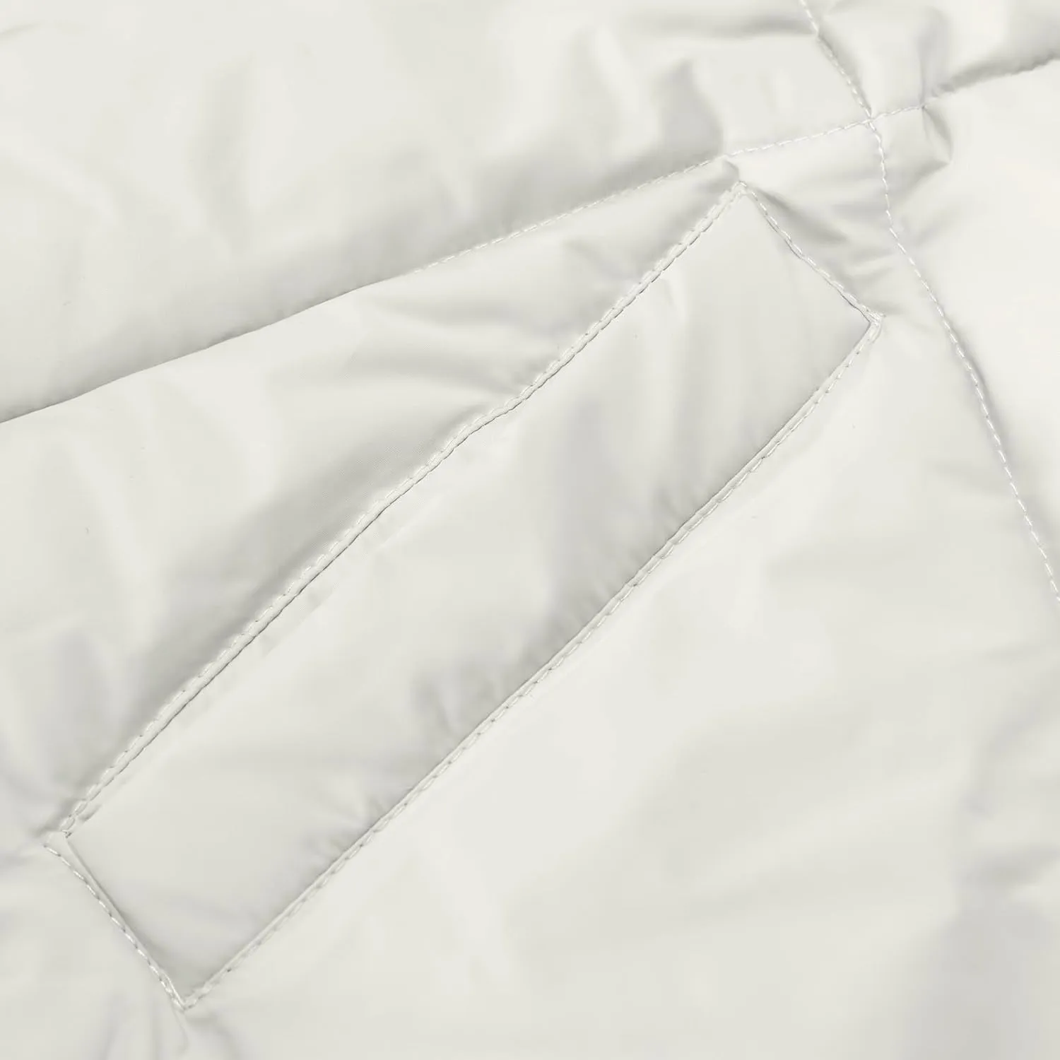Womens Winter Cropped Puffer Jacket Oversized Long Sleeve Full Zip Puffy Coat Warm Quilted Jacket with Pockets